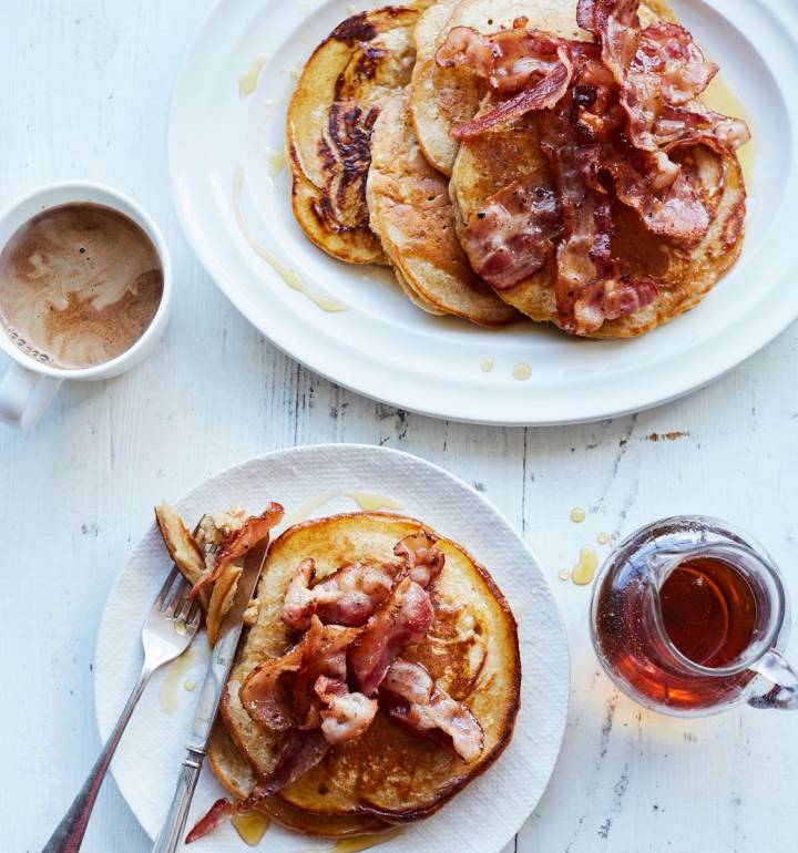 Buttermilk pancakes with cinnamon and crispy bacon